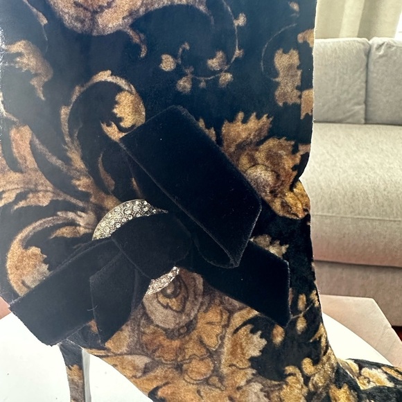 Casadei Velvet Boots Round Toe Size 7.5 Made In Italy 3.5” Heel - Picture 6 of 11